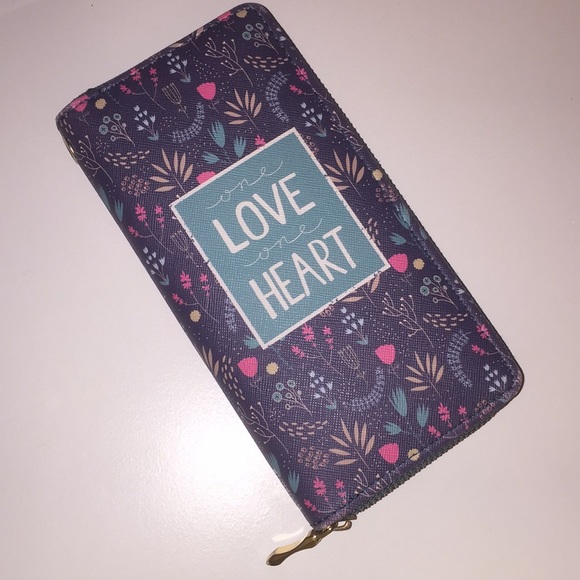 🎊NEW WALLET🎊 - Picture 1 of 2